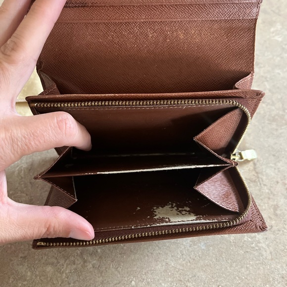 Louis Vuitton Wallet - Picture 3 of 10